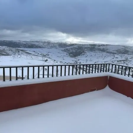 Camaras Altas Chalet El Patronato